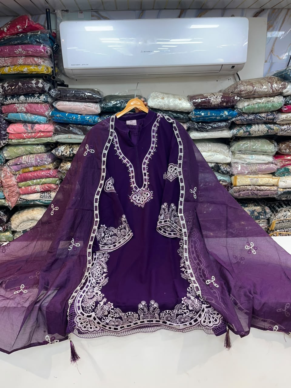 PAKISTANI SUIT 1142