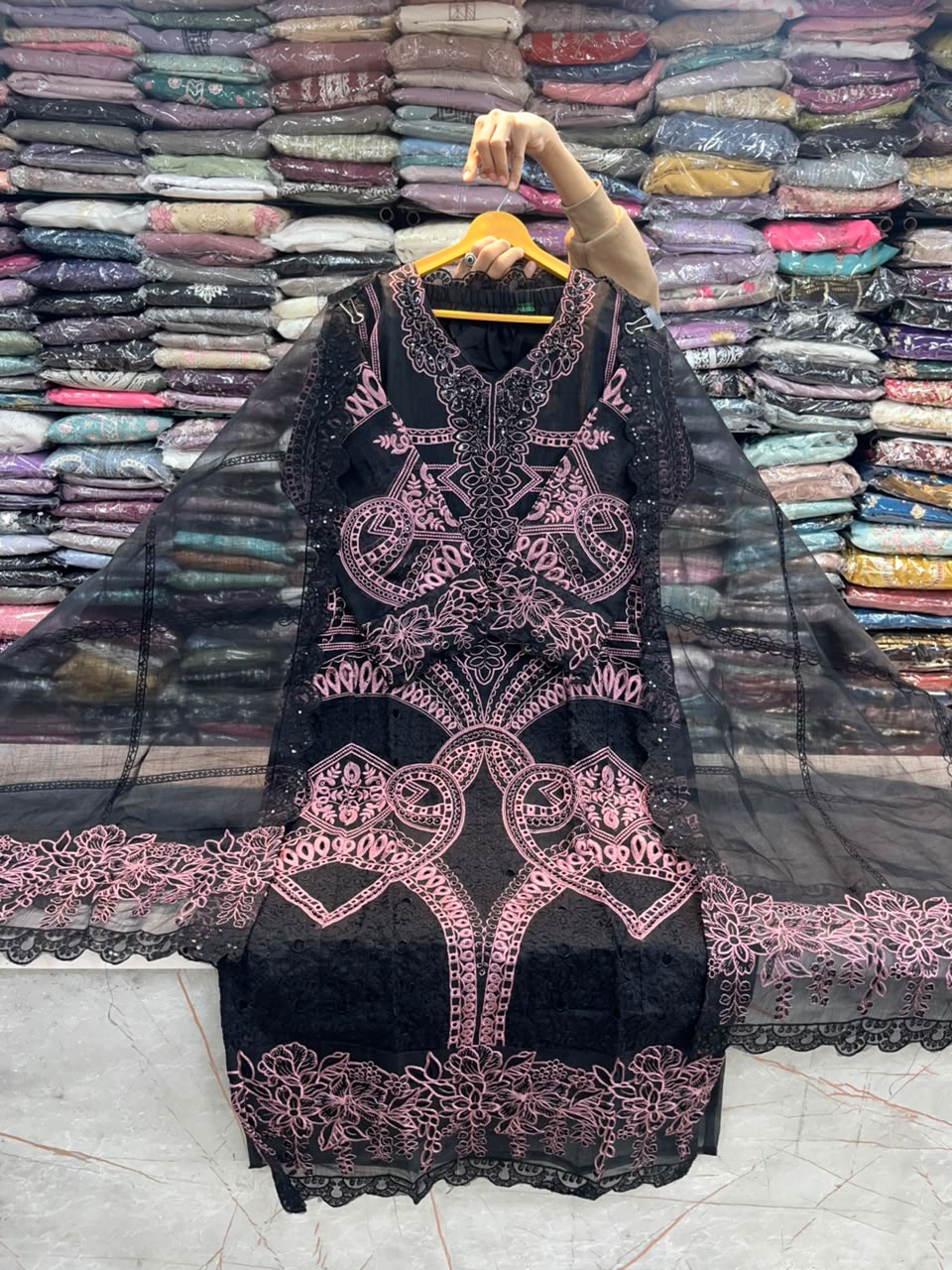 PAKISTANI SUITS 1154
