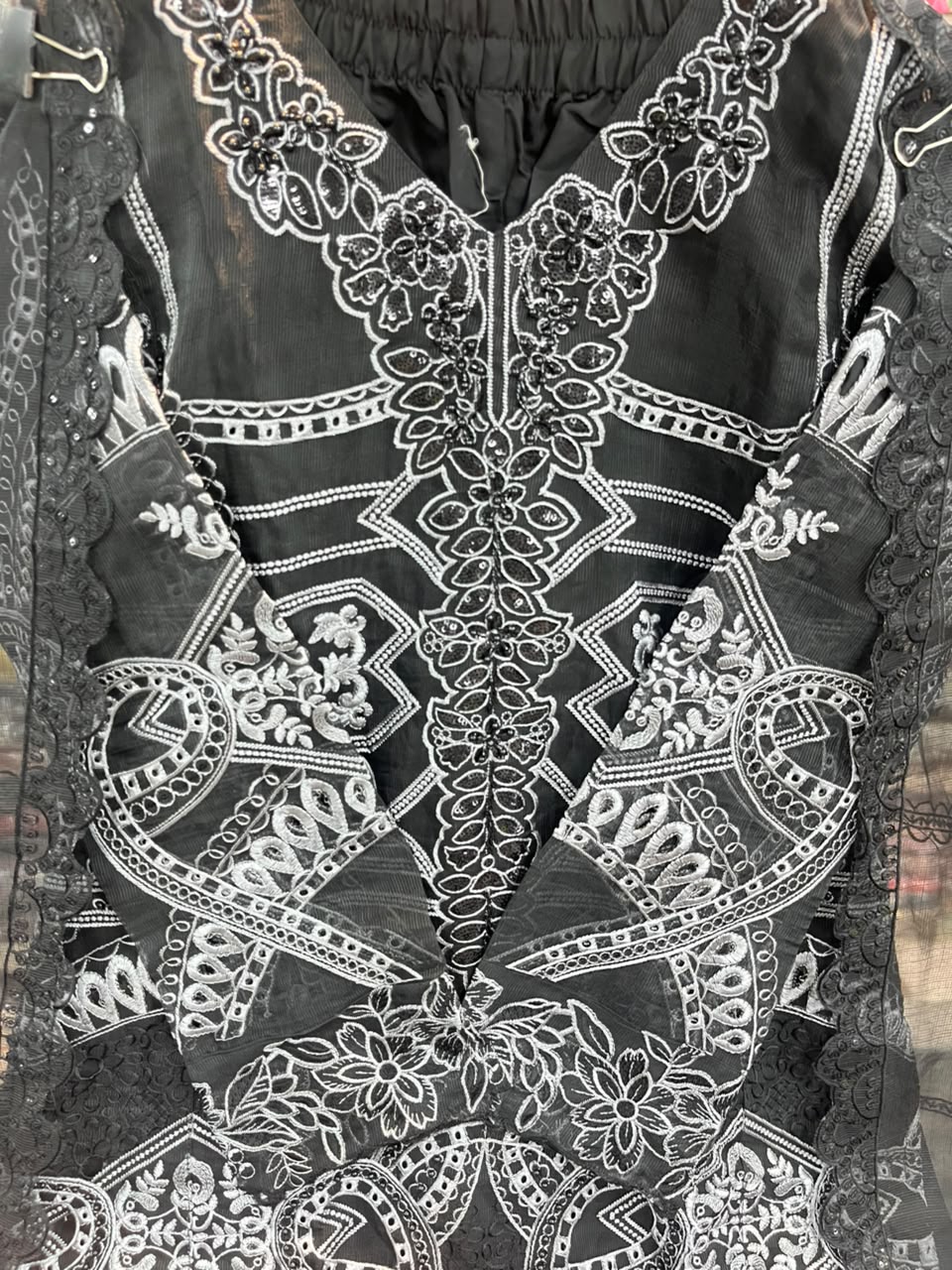 PAKISTANI SUITS 1154