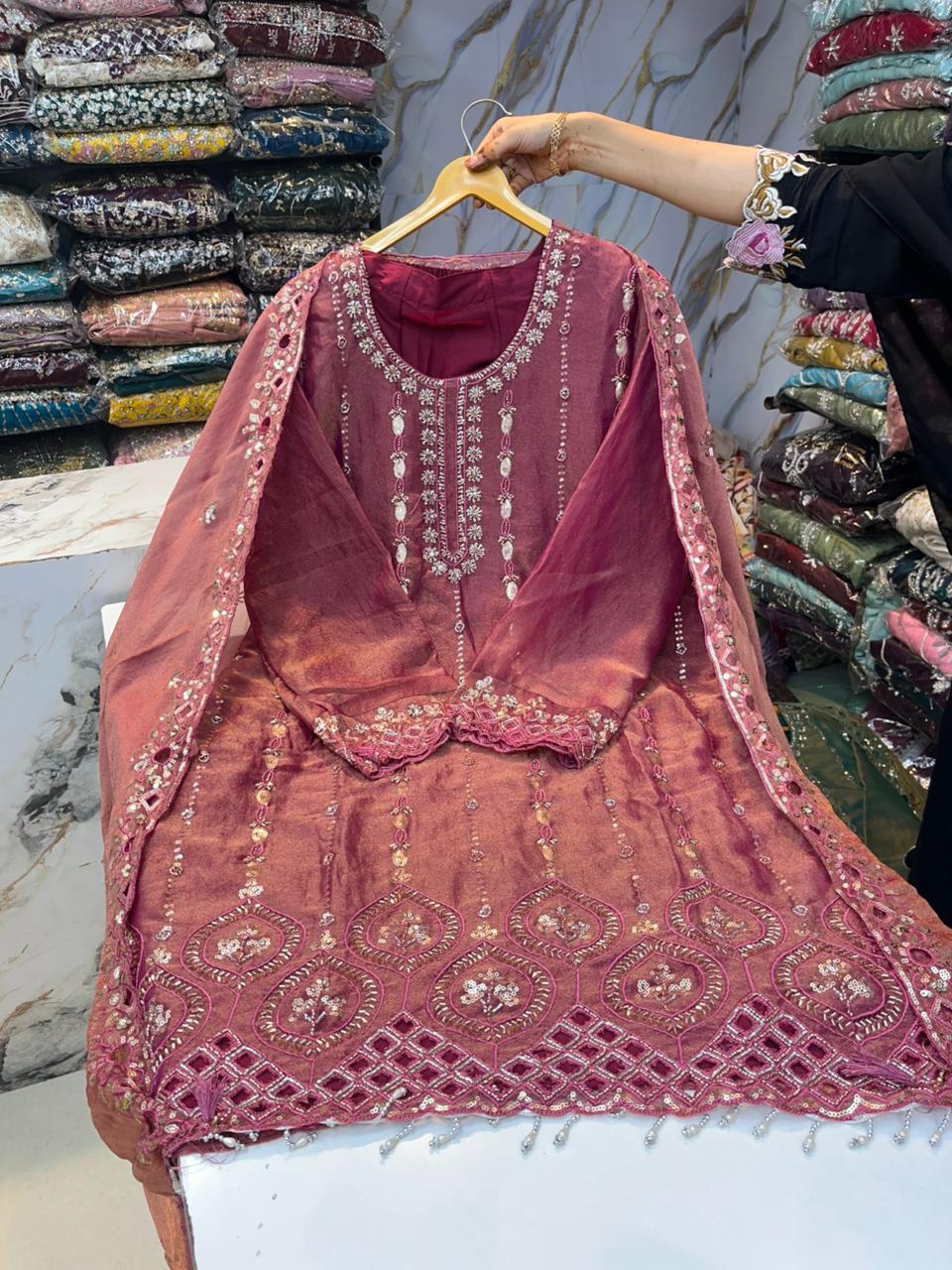 PAKISTANI SUIT 20032