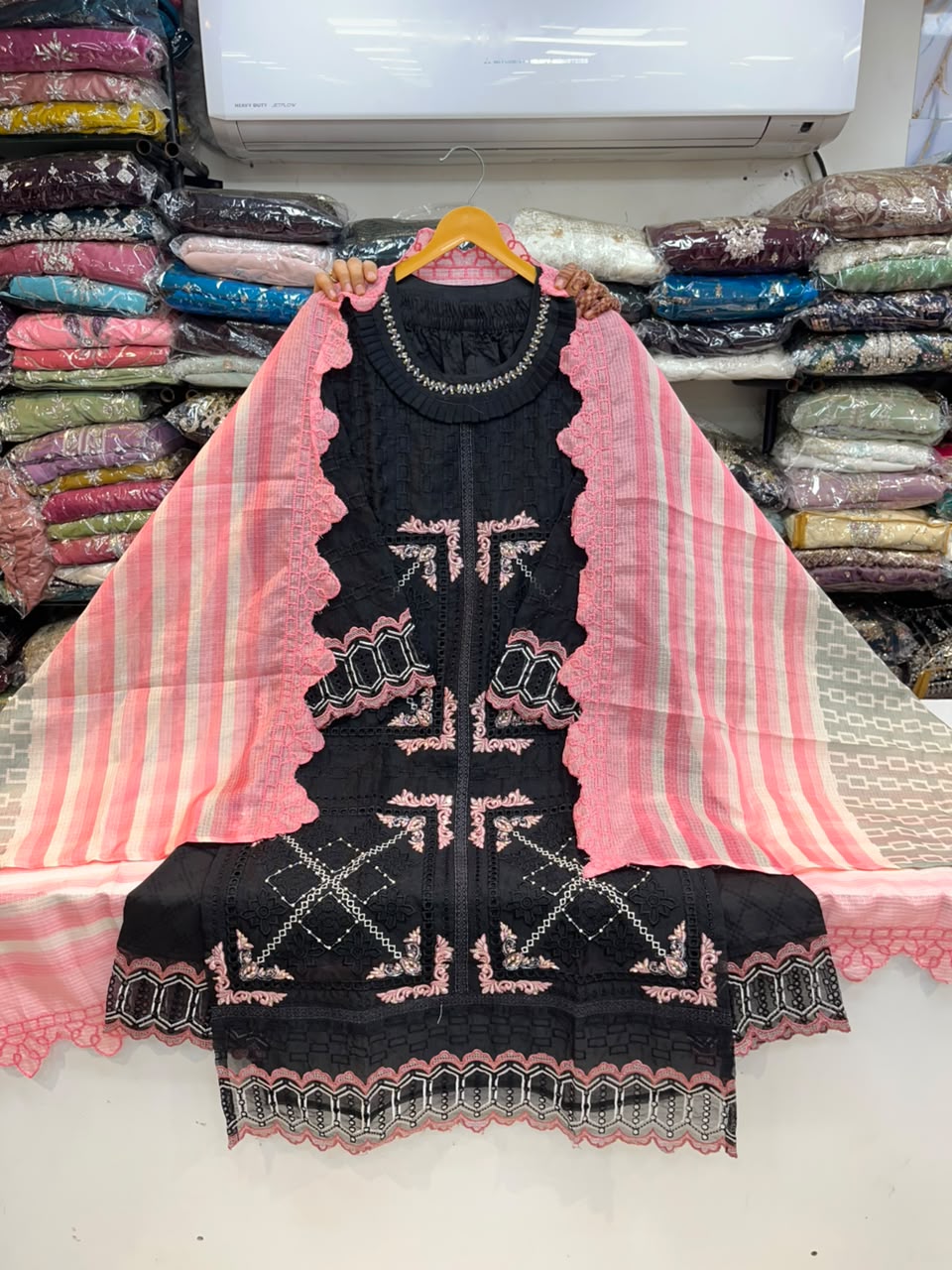 PAKISTANI SUIT 1135