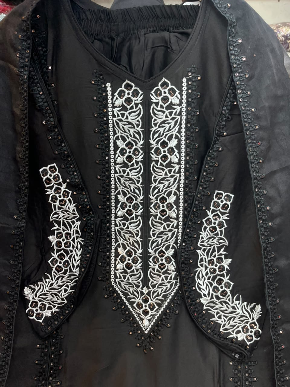 PAKISTANI SUITS 1166