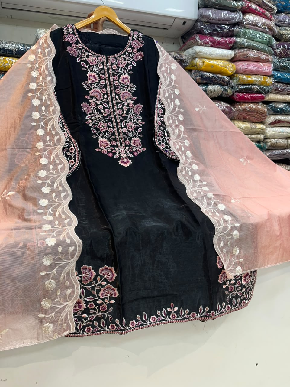 PAKISTANI SUIT 1159