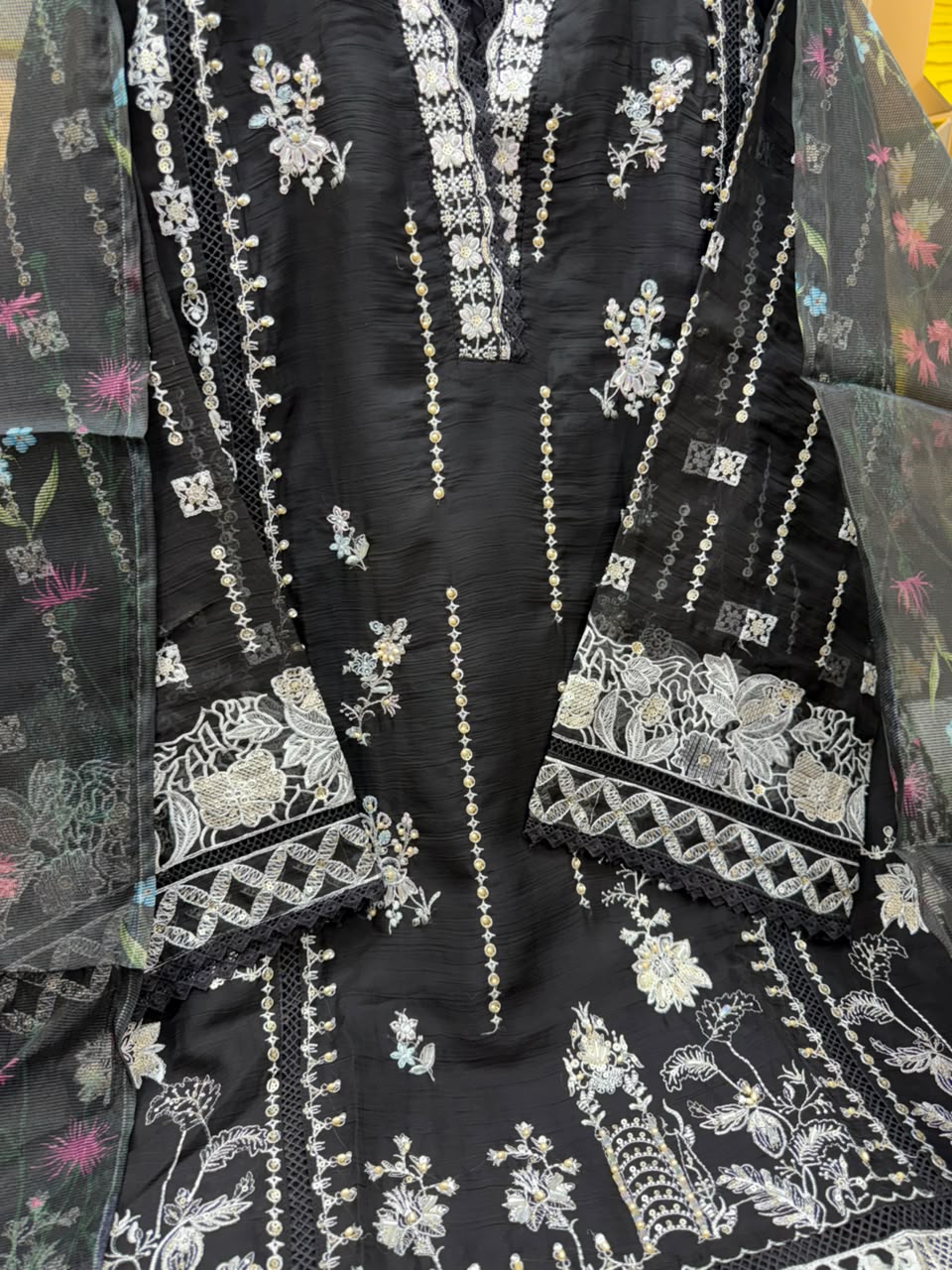 PAKISTANI SUIT 1616