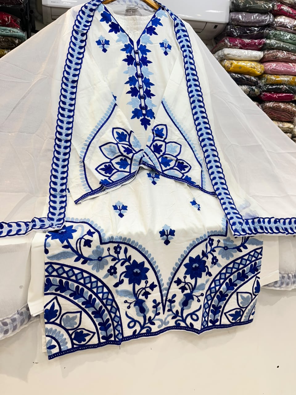 KASHMIRI EMBROIDERY SUIT 1161
