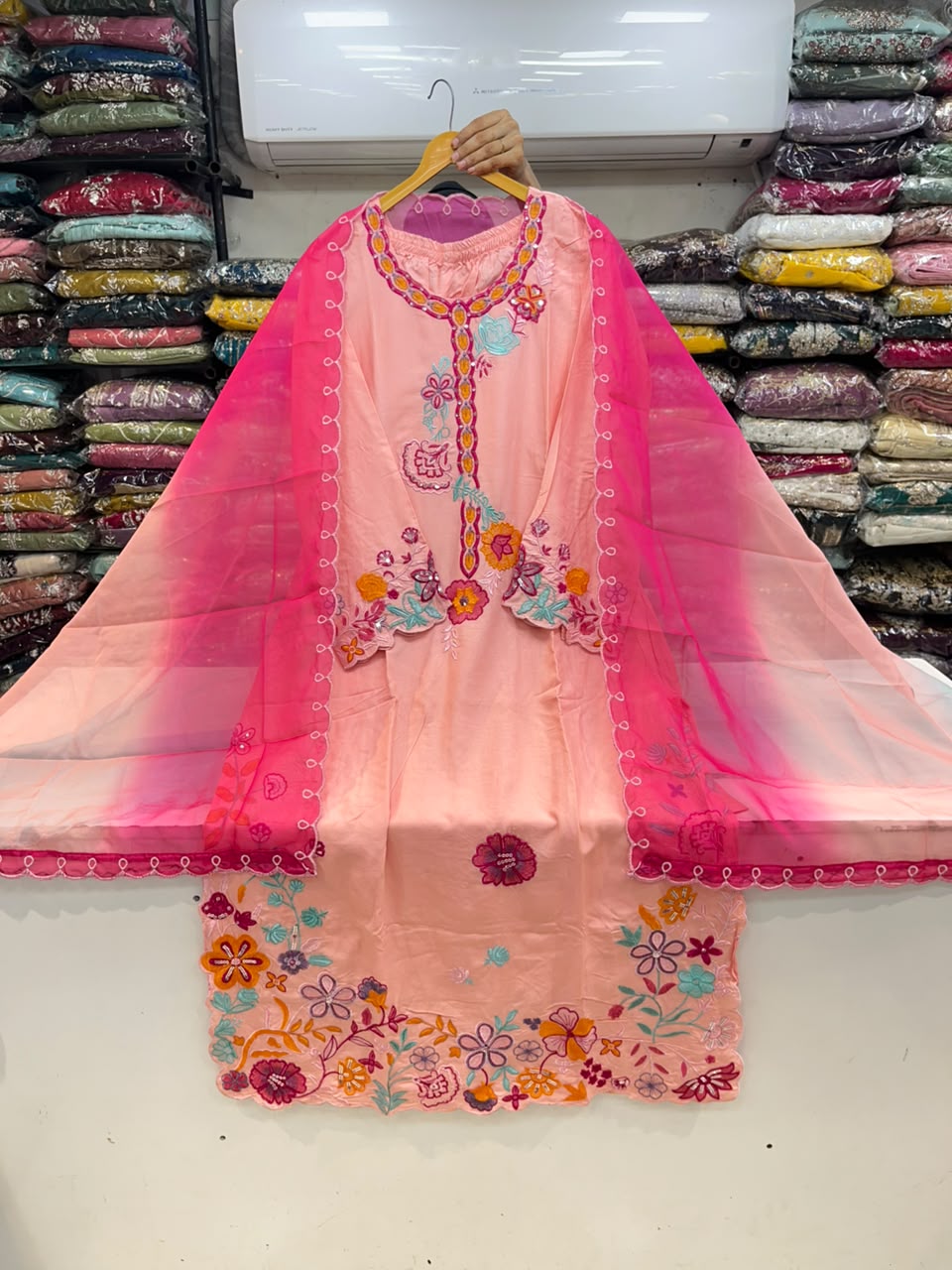 PAKISTANI SUIT 1170