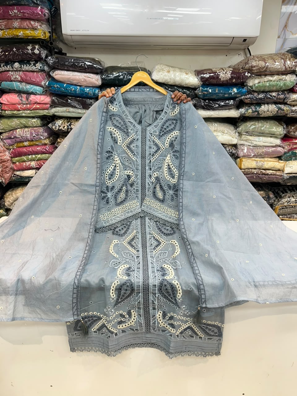 PAKISTANI SUIT 1148
