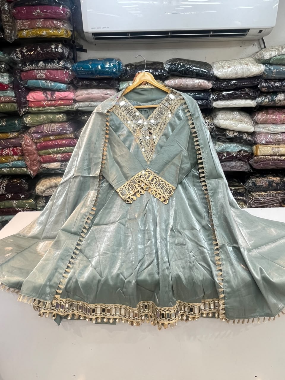 PAKISTANI MIRROR WORK 1126