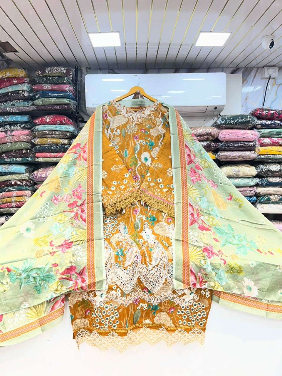 COTTON PATCHWORK SUITS 1144