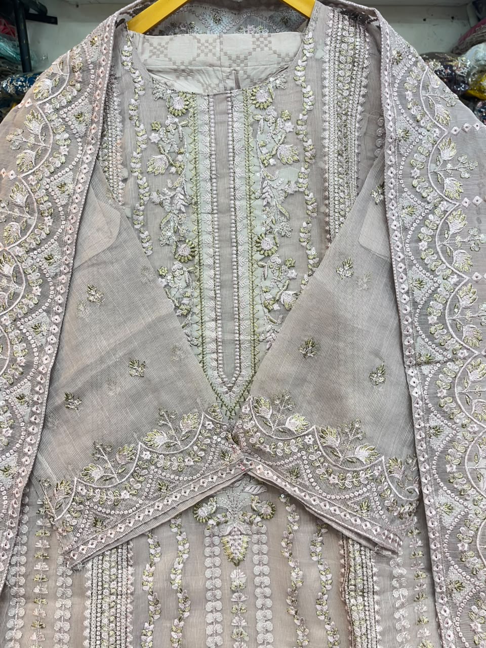 PAKISTANI SUIT 1167