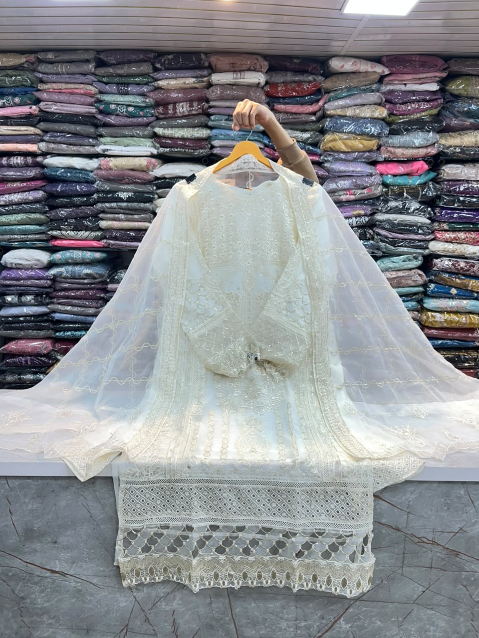 PAKISTANI SUIT 1152