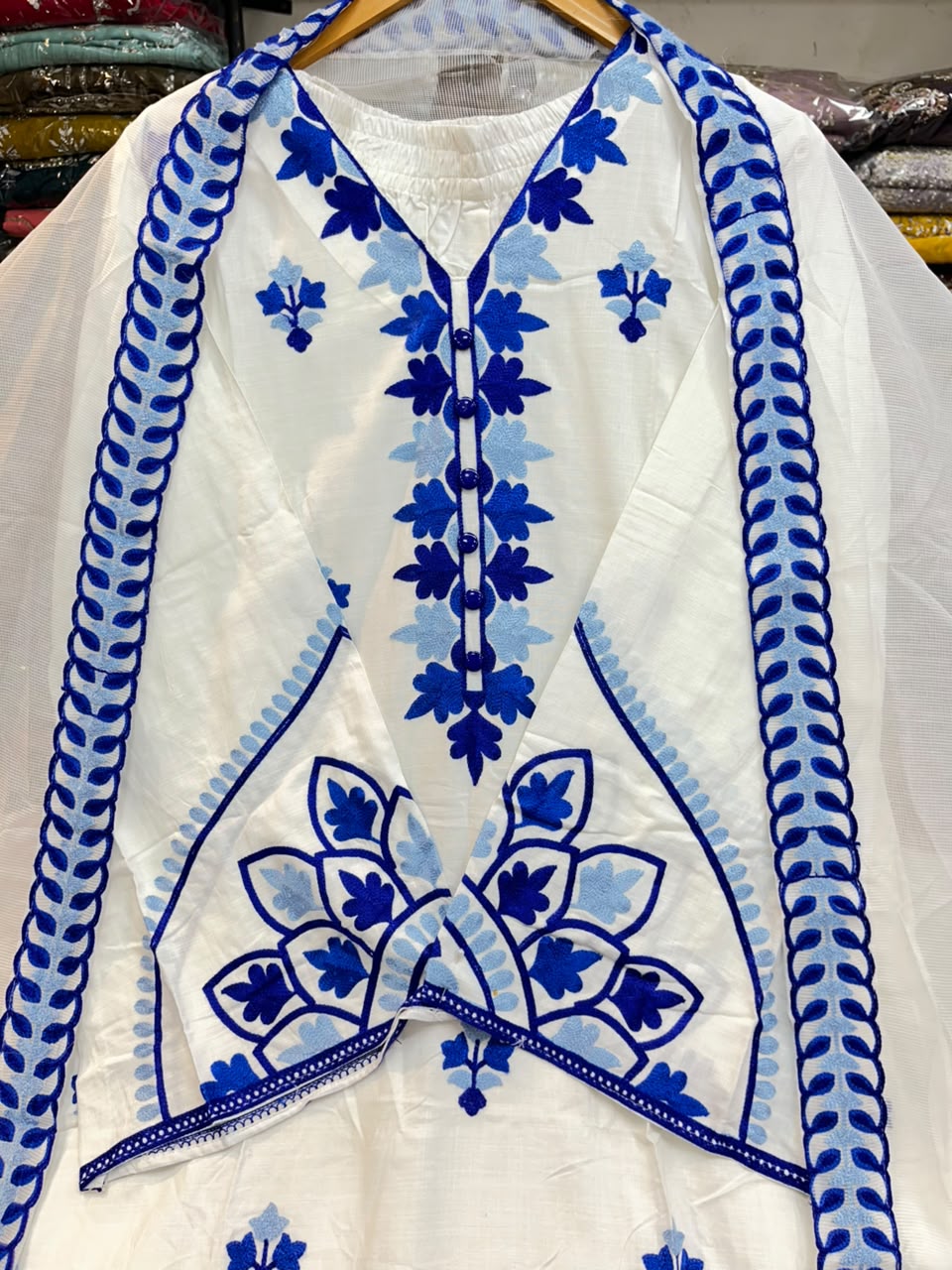 KASHMIRI EMBROIDERY SUIT 1161