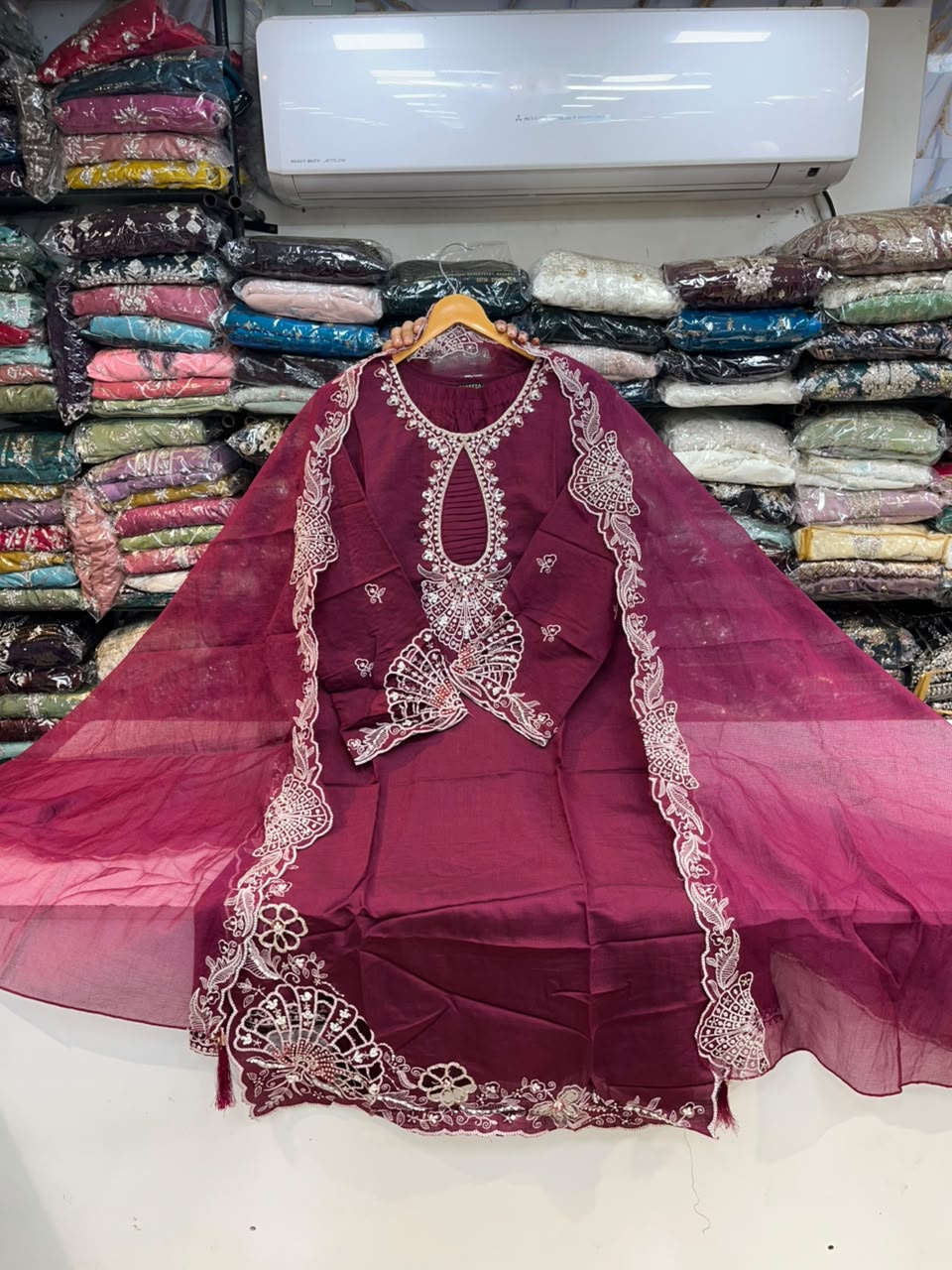 PAKISTANI SUIT 1143