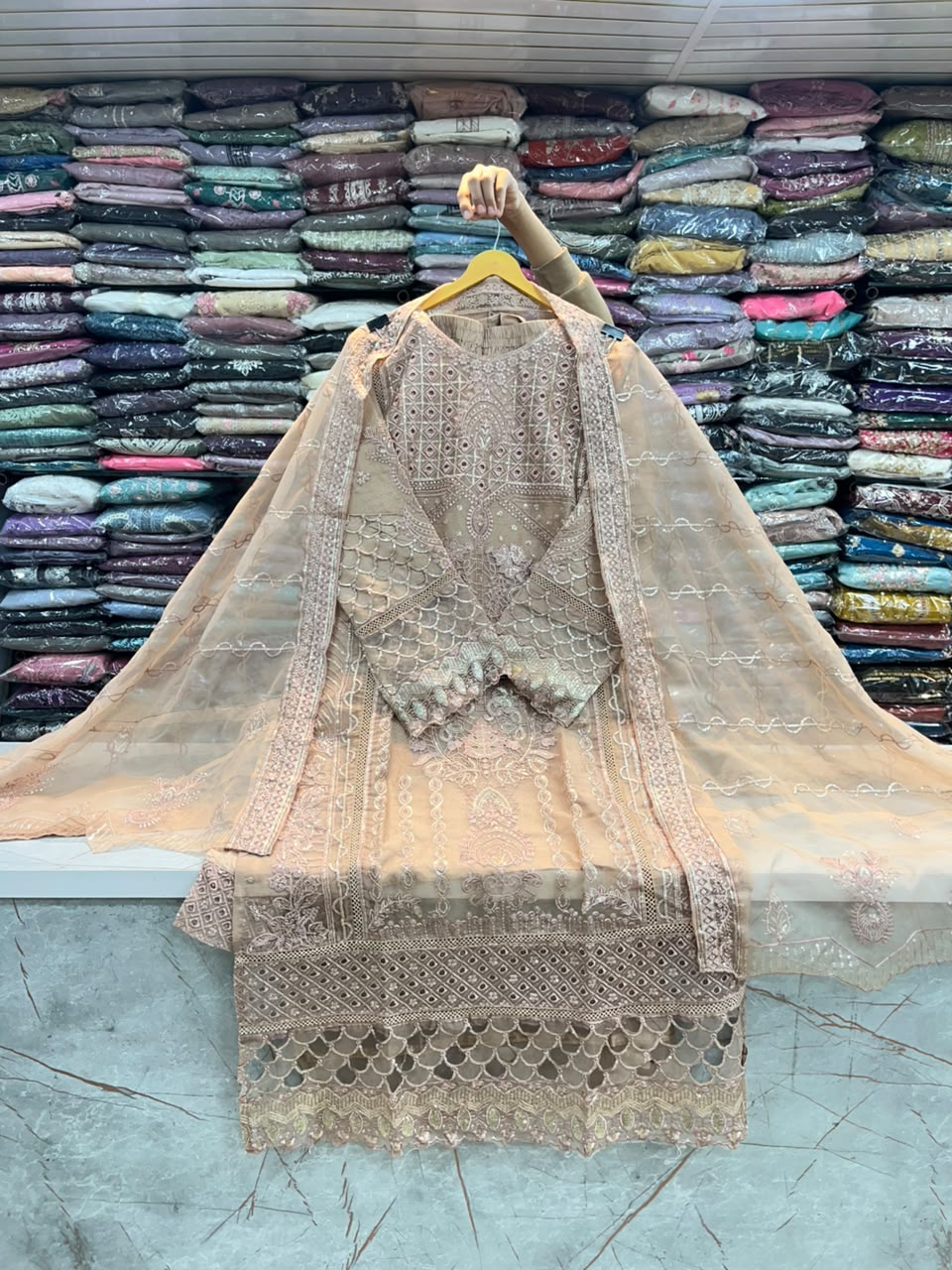 PAKISTANI SUIT 1152