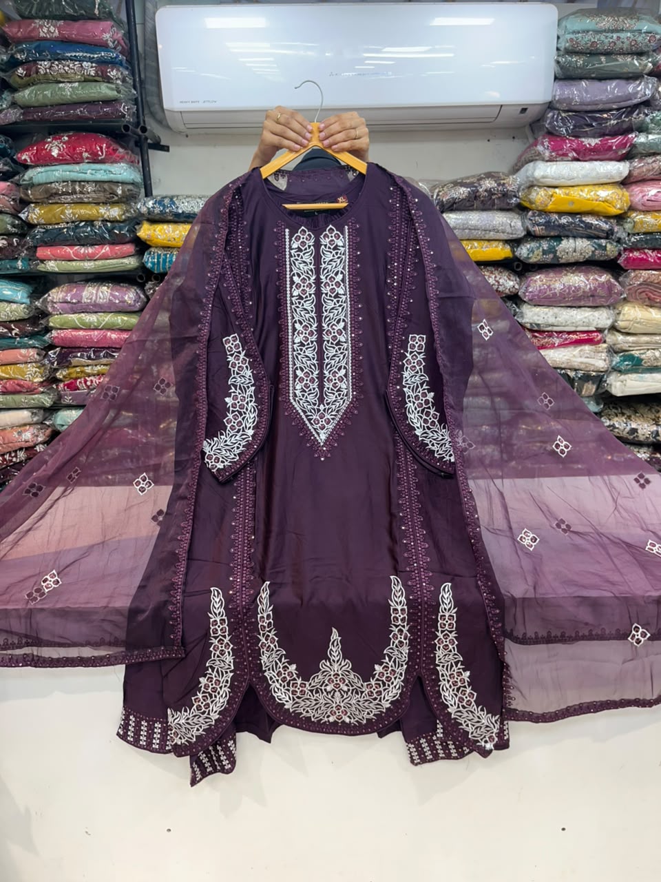 PAKISTANI SUITS 1166