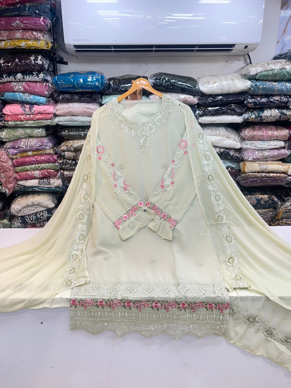 PAKISTANI SUIT 1133