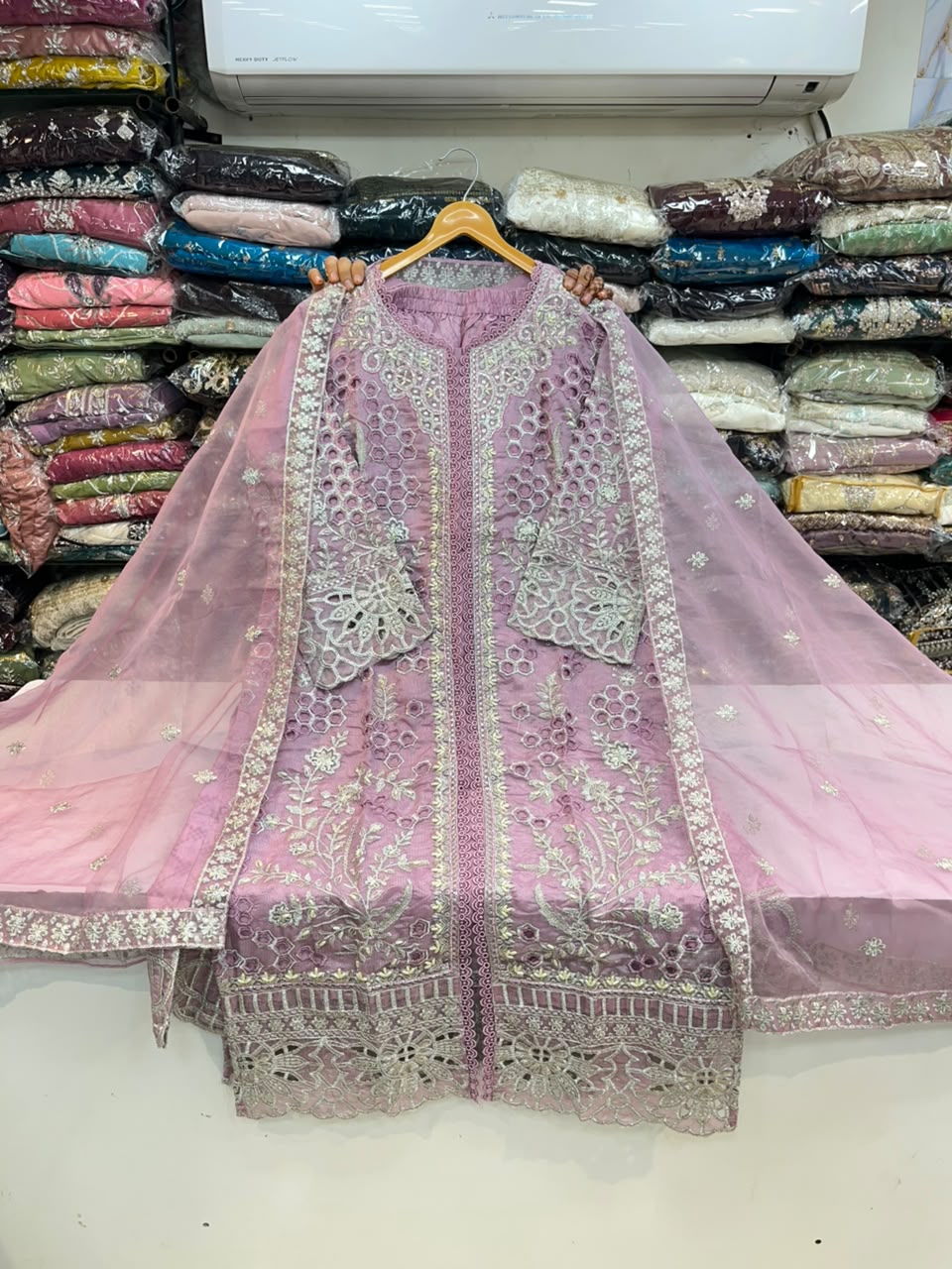 PAKISTANI SUIT 1137