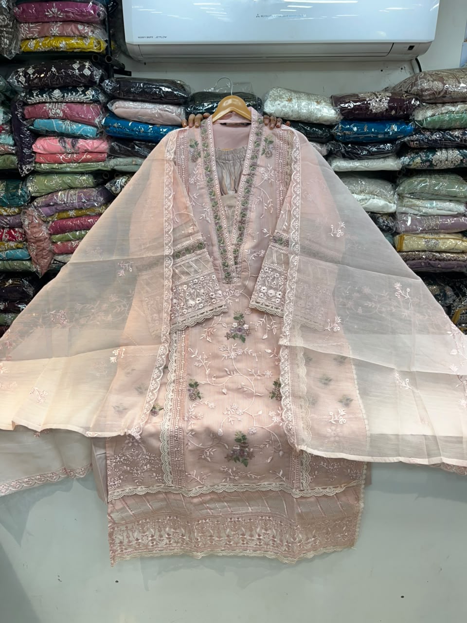 PAKISTANI SUIT 1144