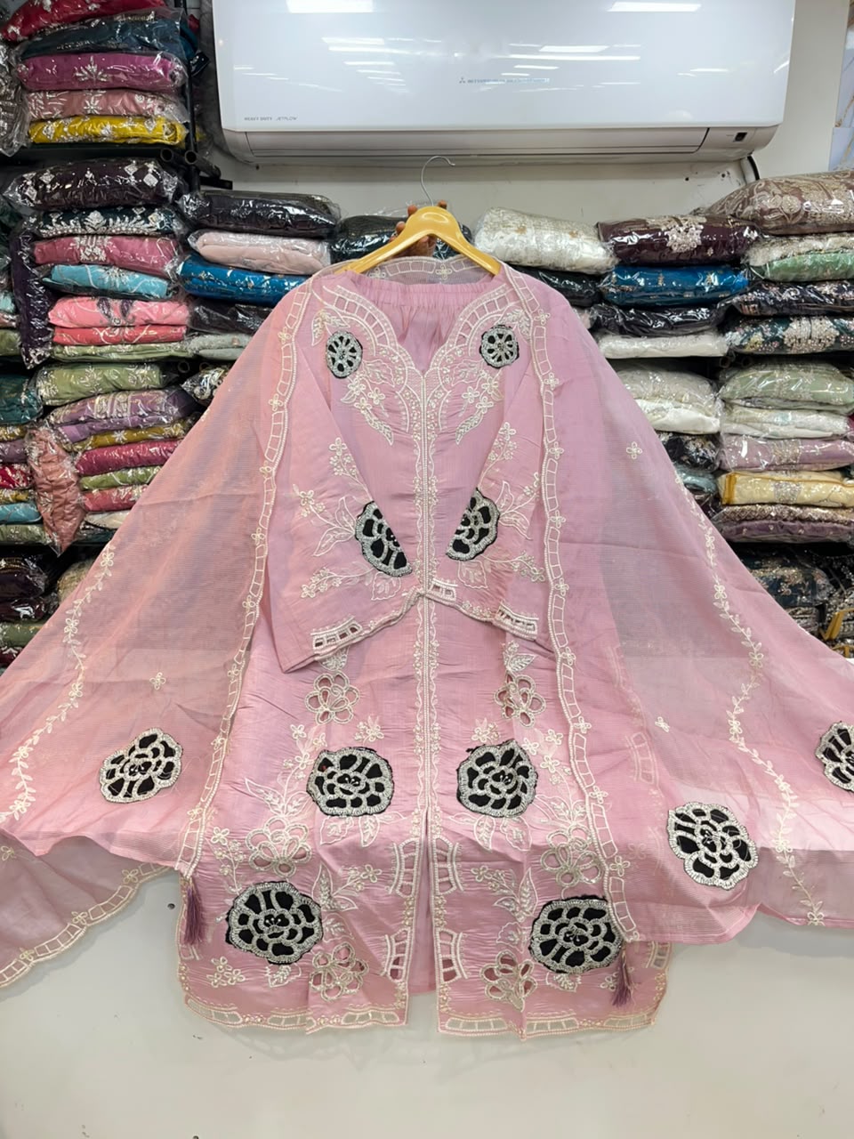 PAKISTANI SUIT 1139