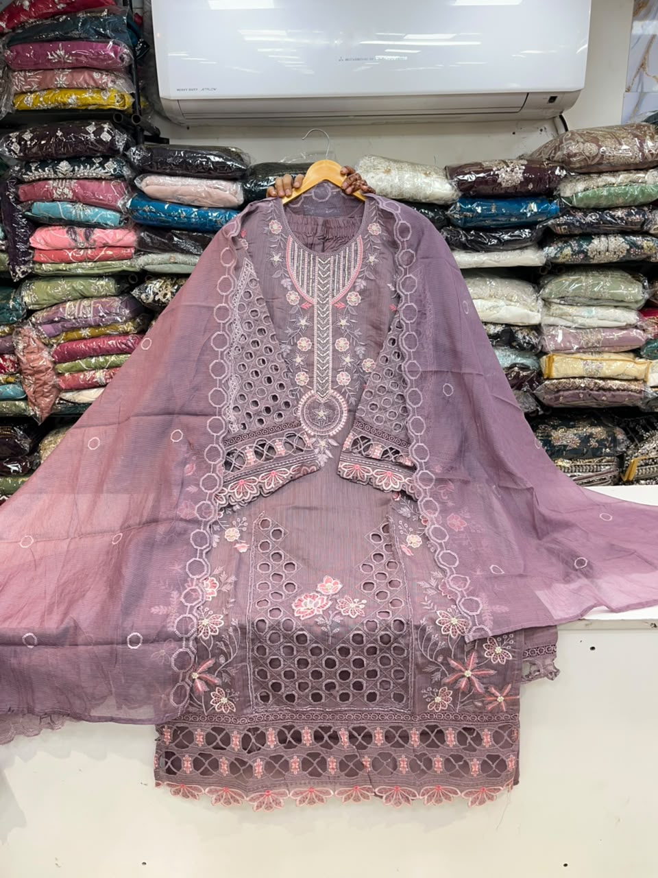 PAKISTANI SUIT 1149