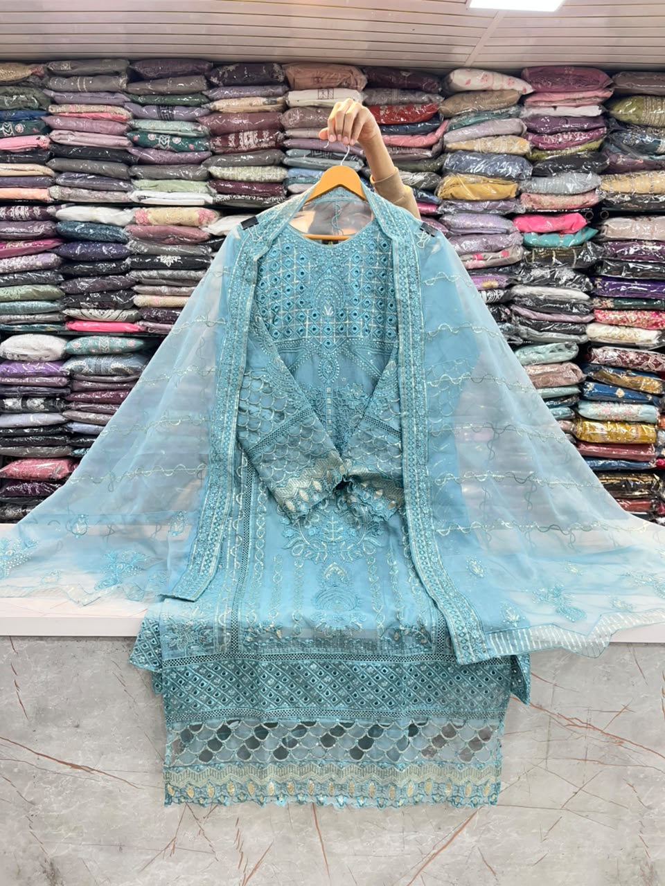 PAKISTANI SUIT 1152