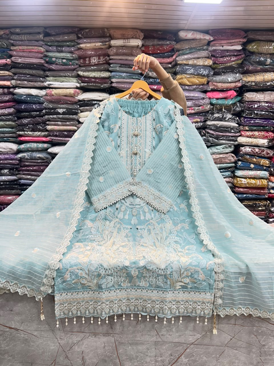 PAKISTANI SUIT 1153