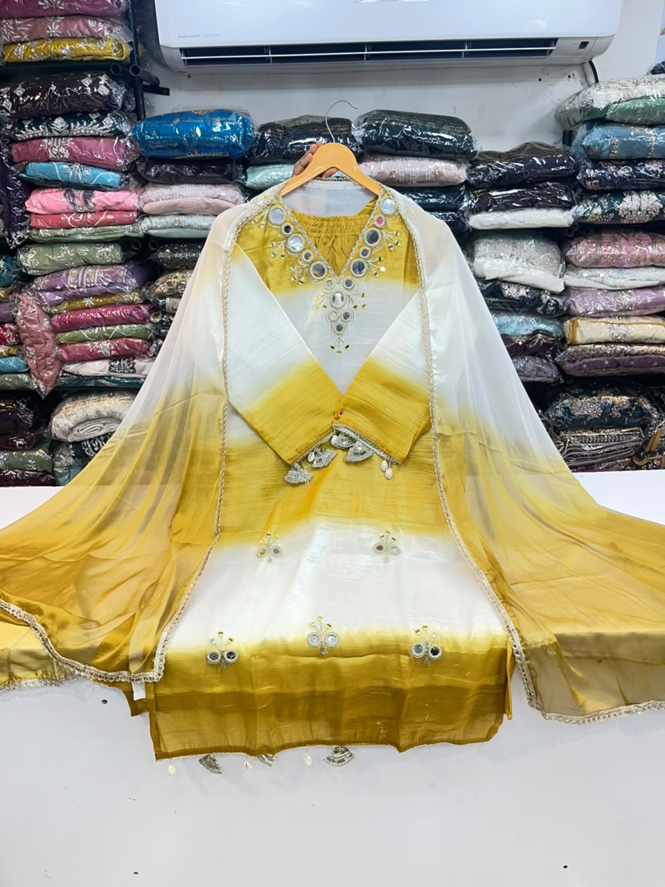 PAKISTANI MIRROR WORK 1124