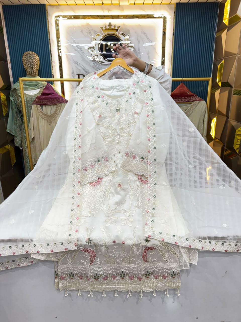 PAKISTANI SUIT 1615