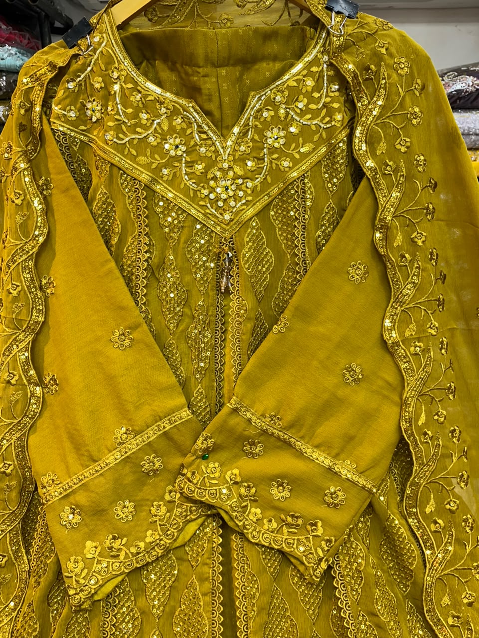 PAKISTANI SUIT 1156